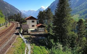Bahnwaerterhaus Eggwald Wassen