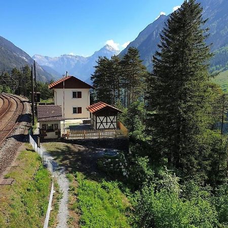 Bahnwaerterhaus Eggwald Villa Wassen Buitenkant foto